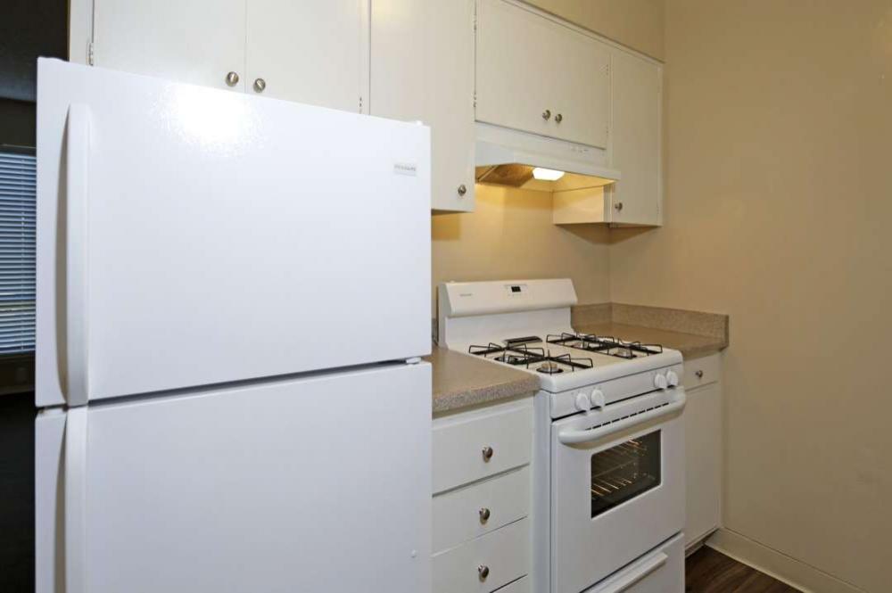 This image is the visual representation of Interior 3 in River's Edge At Fair Oaks Apartments.